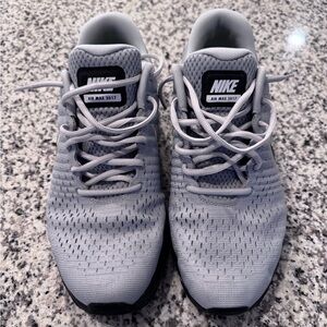 Nike Air Max 2017 Size 11.5
